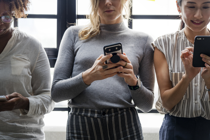 Descubra como realizar um detox digital eficaz e restaurar o equilíbrio entre tecnologia e bem-estar emocional